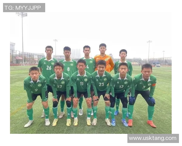 杭州足球队荣登足球状态排行榜第三名展现强劲实力